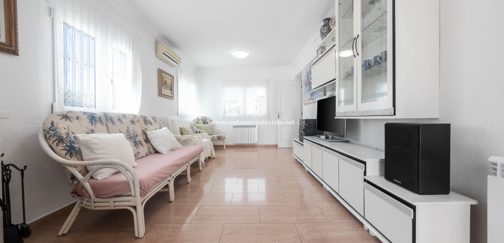 Resale - Detached - Urb. La Marina