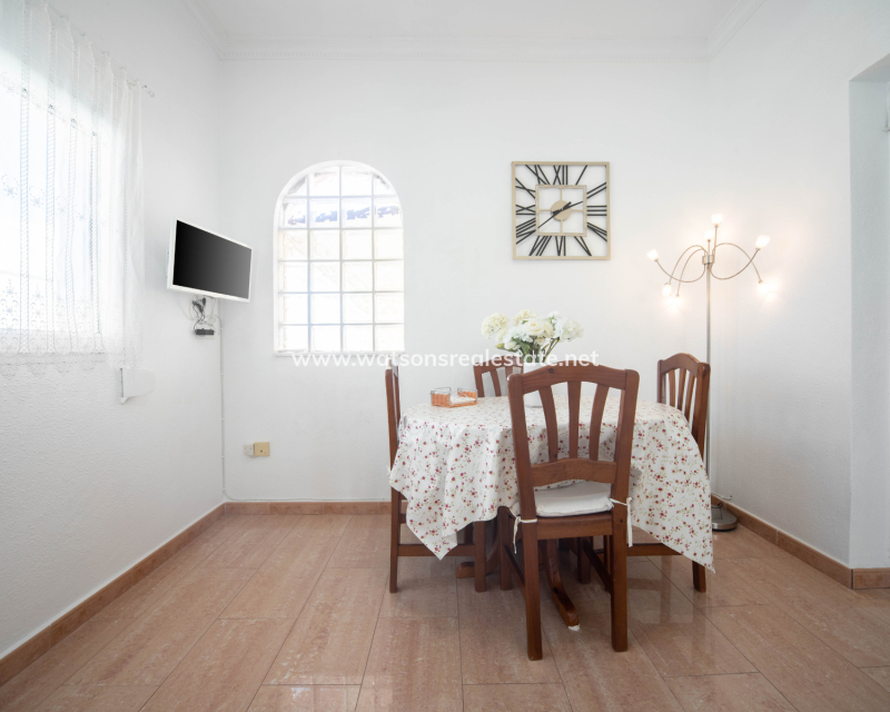Resale - Detached - Urb. La Marina