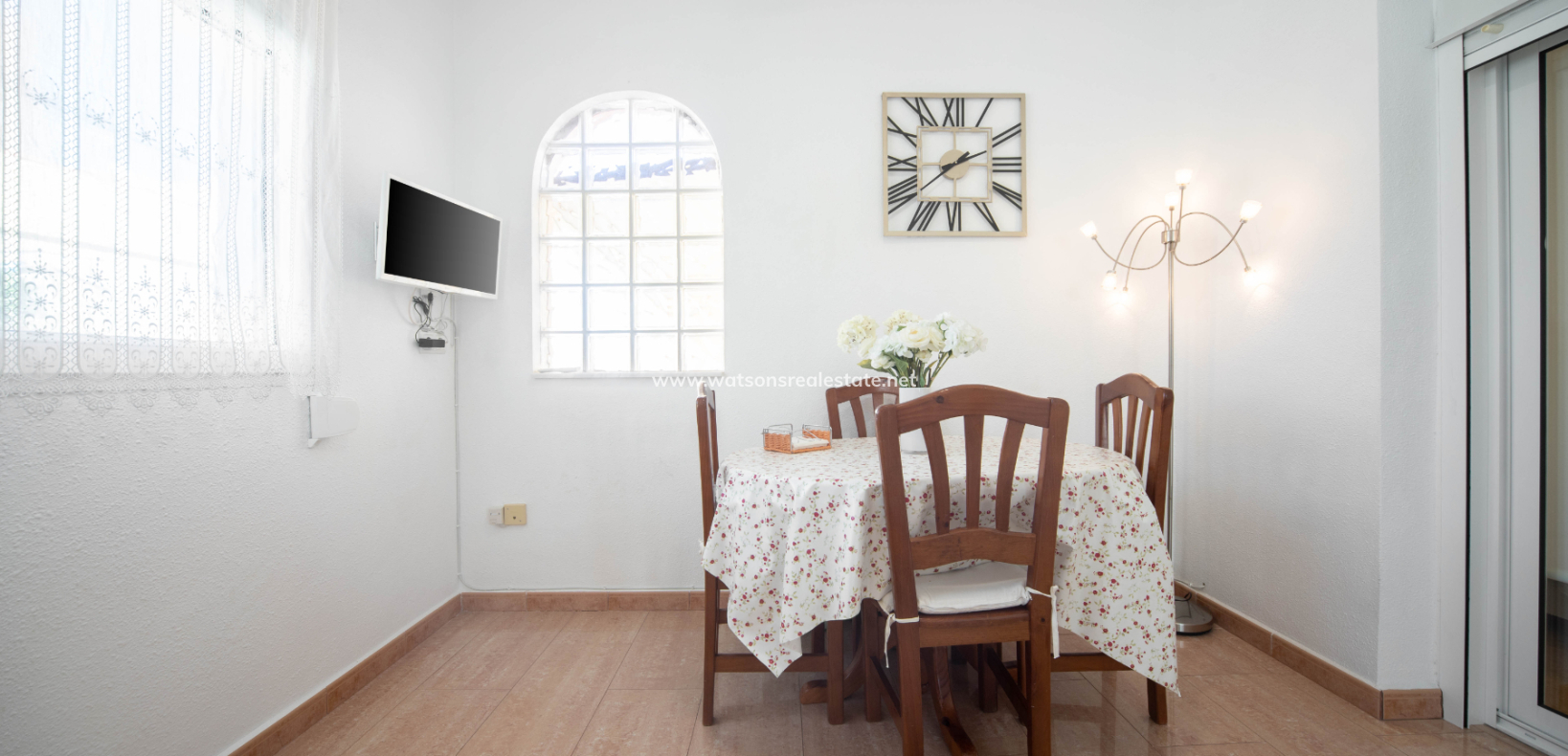 Resale - Detached - Urb. La Marina