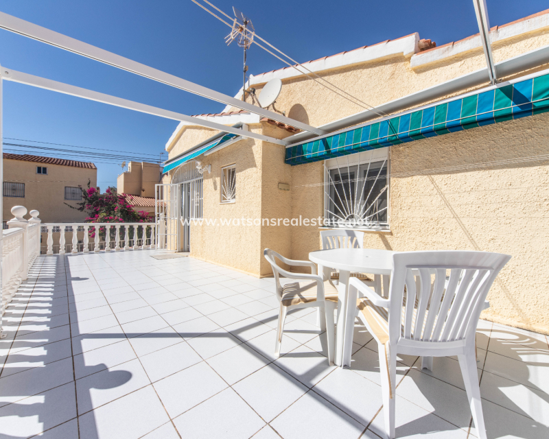 Resale - Detached - Urb. La Marina
