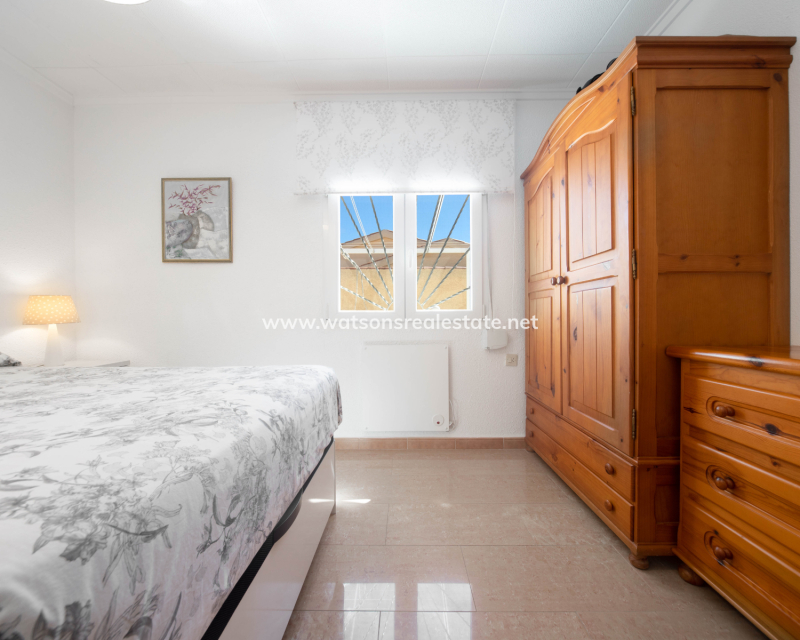 Resale - Detached - Urb. La Marina