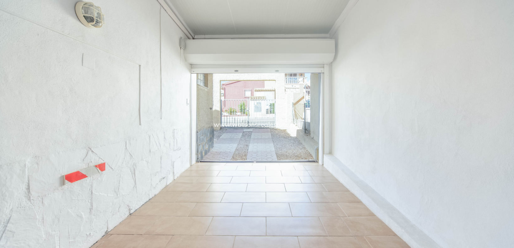 Resale - Detached - Urb. La Marina