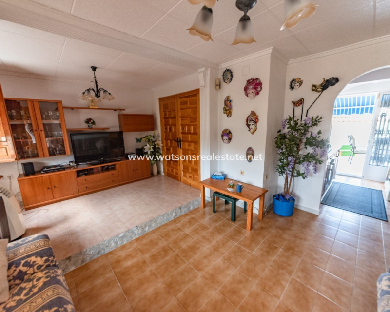 Resale - Detached - Urb. La Marina