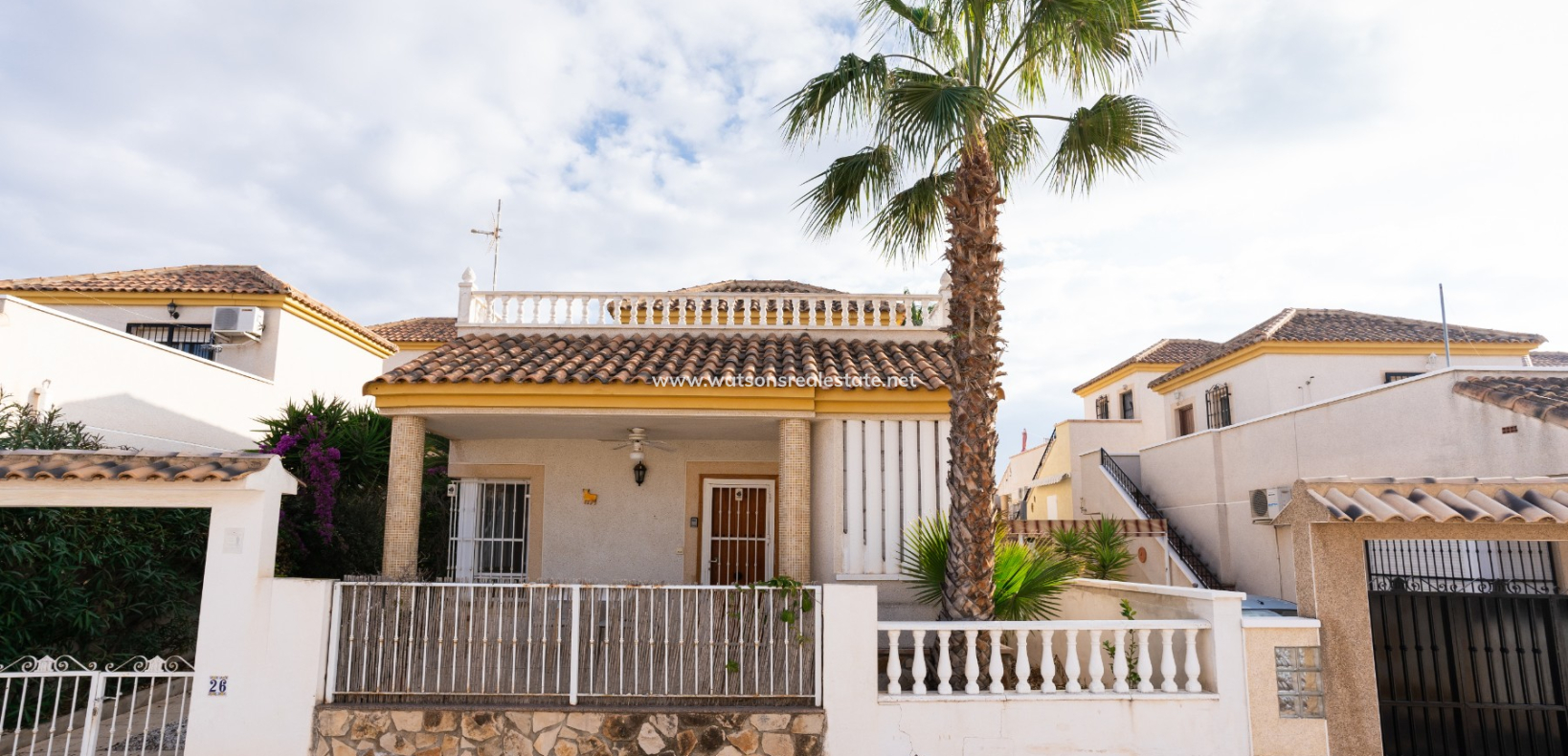 Resale - Detached - Urb. La Marina