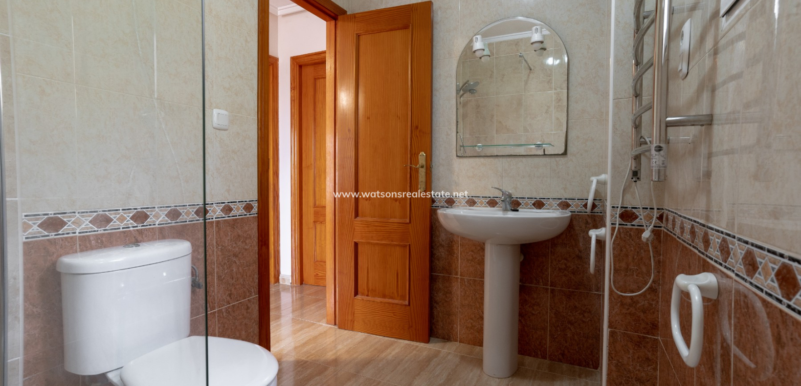 Resale - Detached - Urb. La Marina