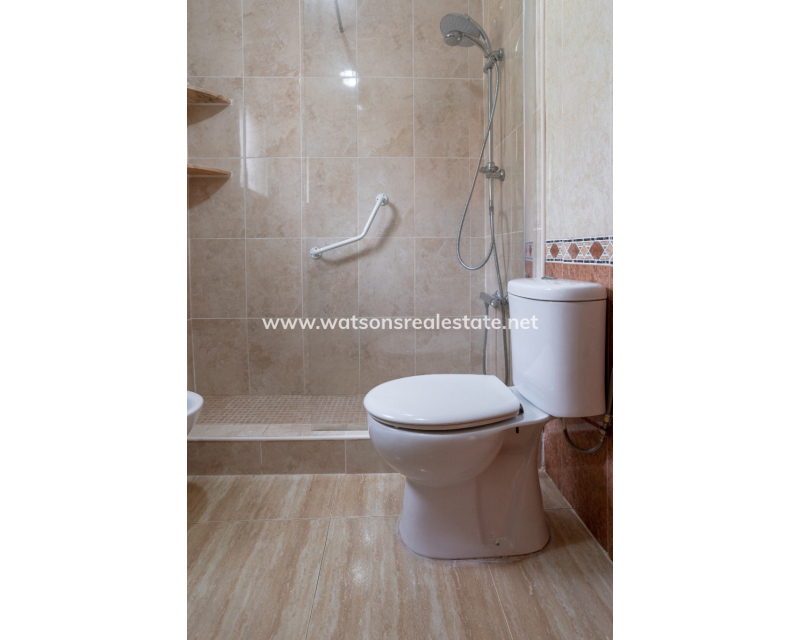 Resale - Detached - Urb. La Marina