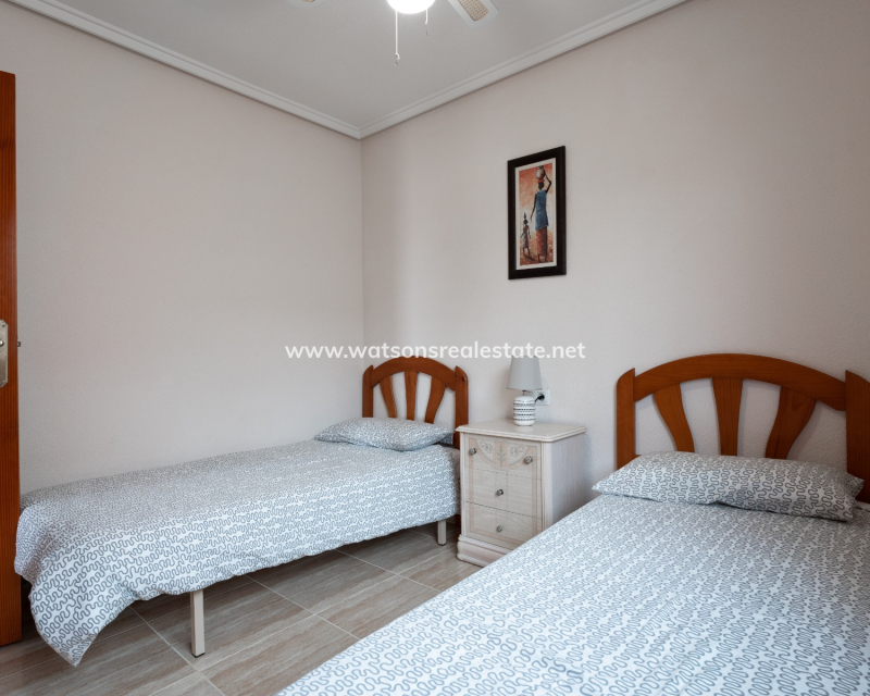 Resale - Detached - Urb. La Marina