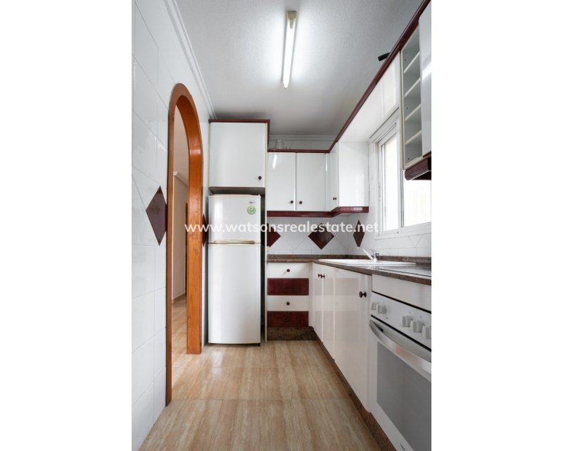 Resale - Detached - Urb. La Marina