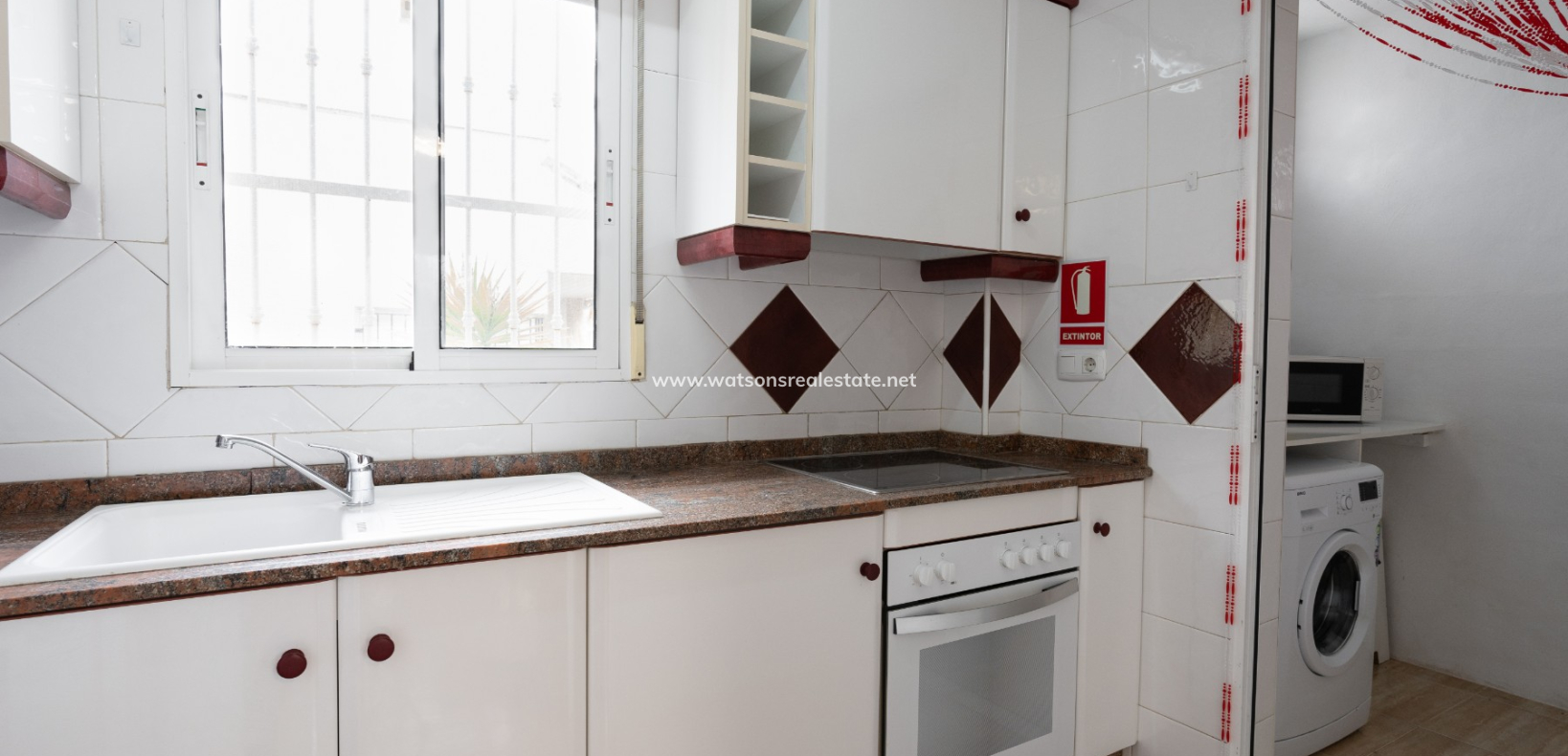 Resale - Detached - Urb. La Marina