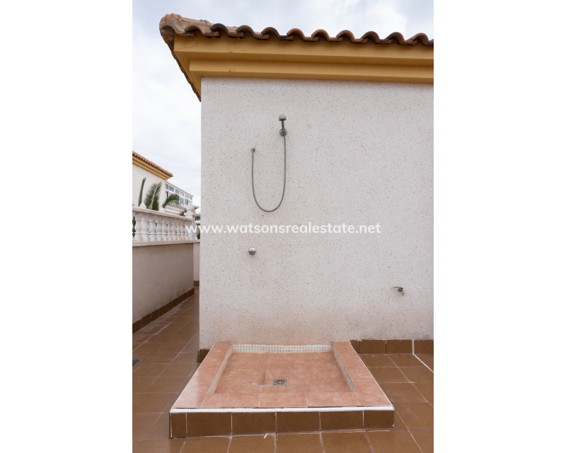 Resale - Detached - Urb. La Marina