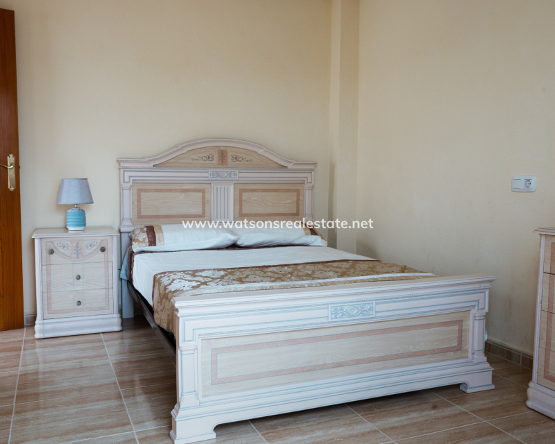 Resale - Detached - Urb. La Marina