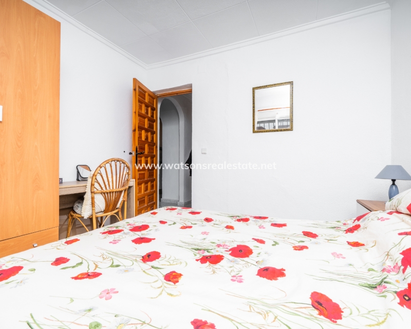 Resale - Detached - Urb. La Marina