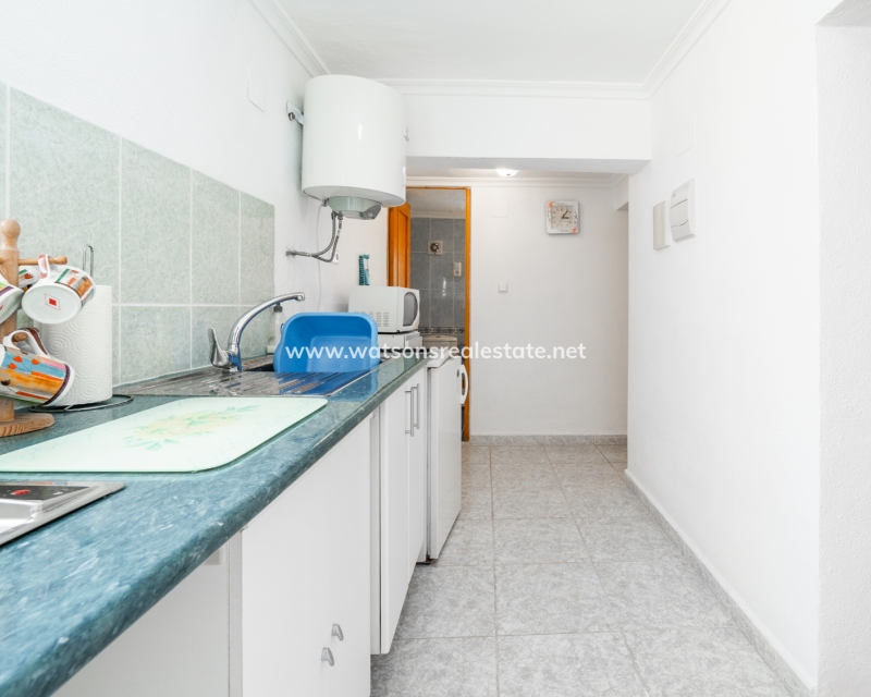 Resale - Detached - Urb. La Marina