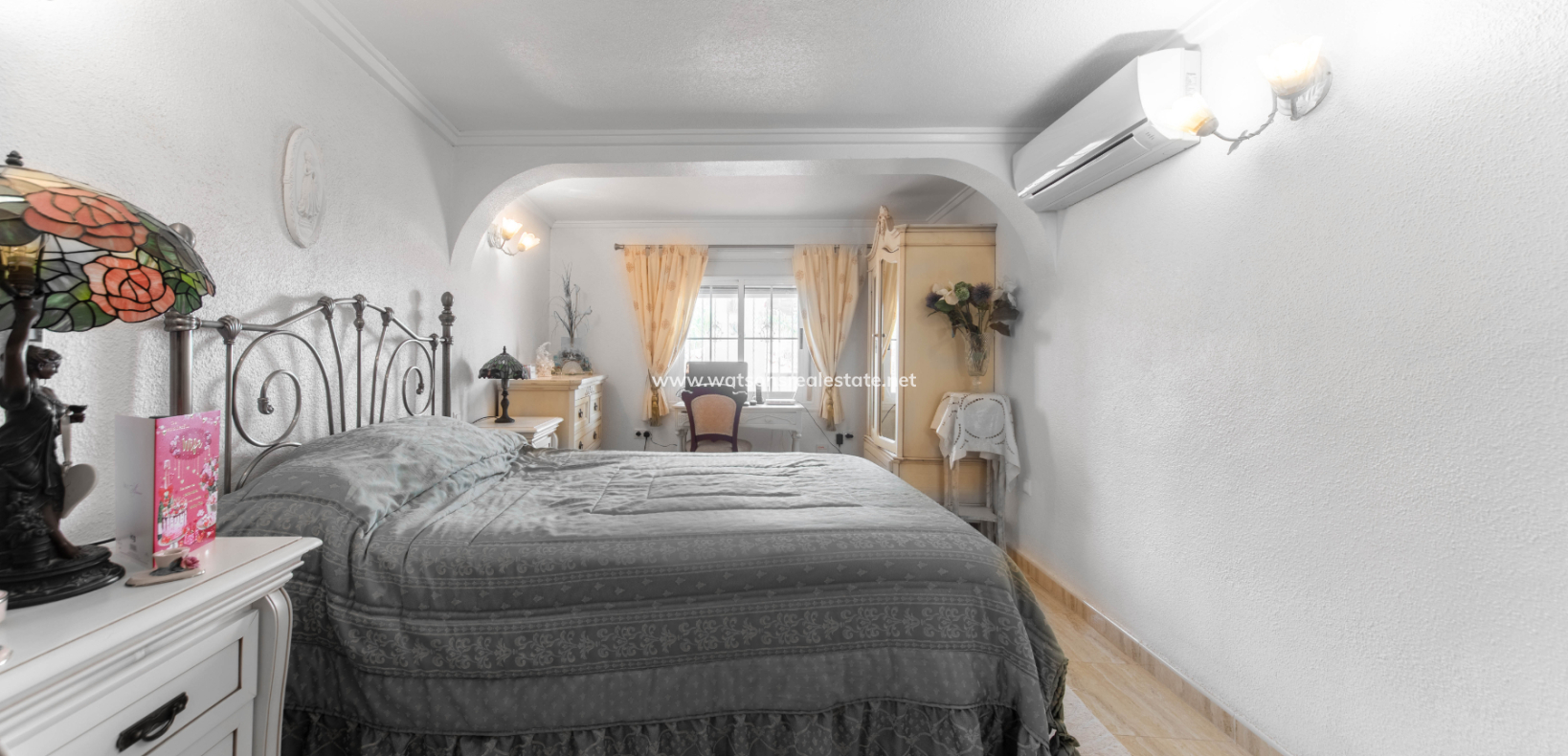 Resale - Detached - Urb. La Marina