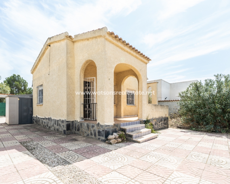 Resale - Detached - Urb. La Marina