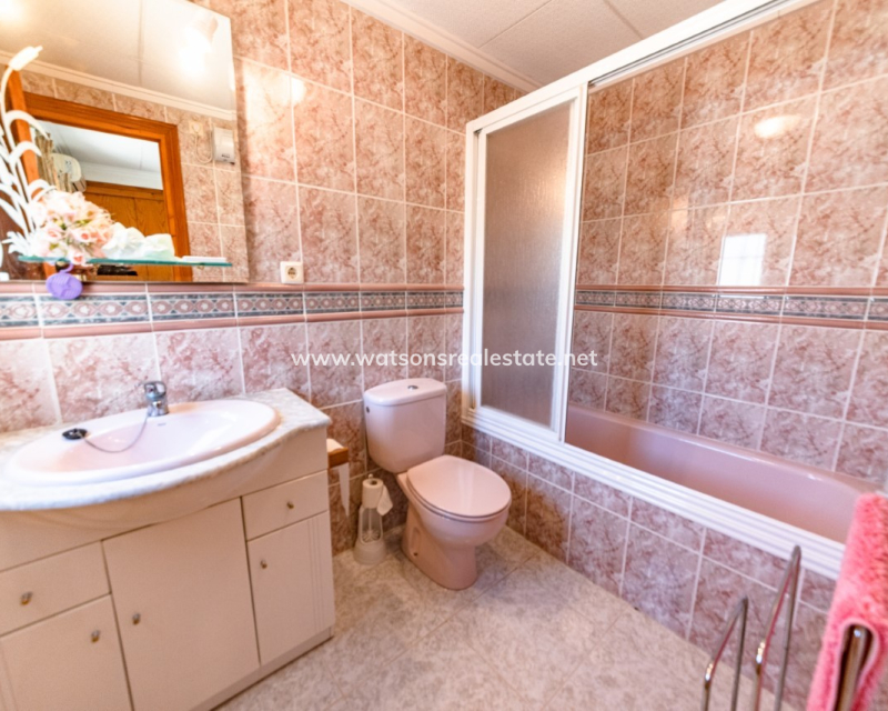 Resale - Detached - Urb. La Marina