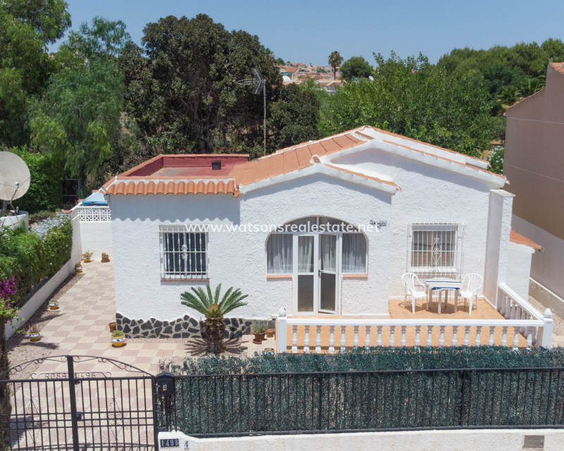 Resale - Detached - Urb. La Marina
