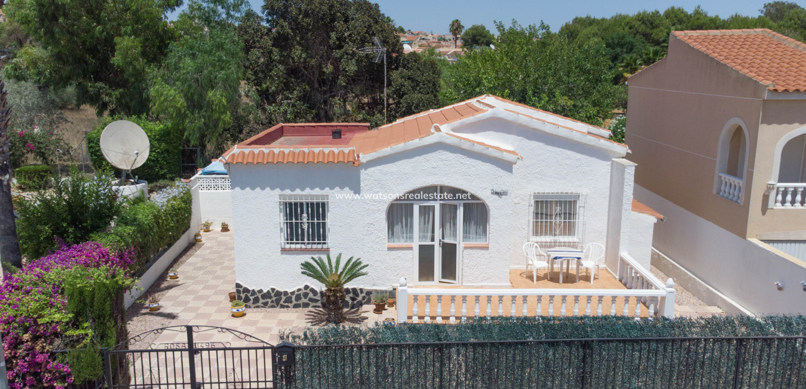 Resale - Detached - Urb. La Marina