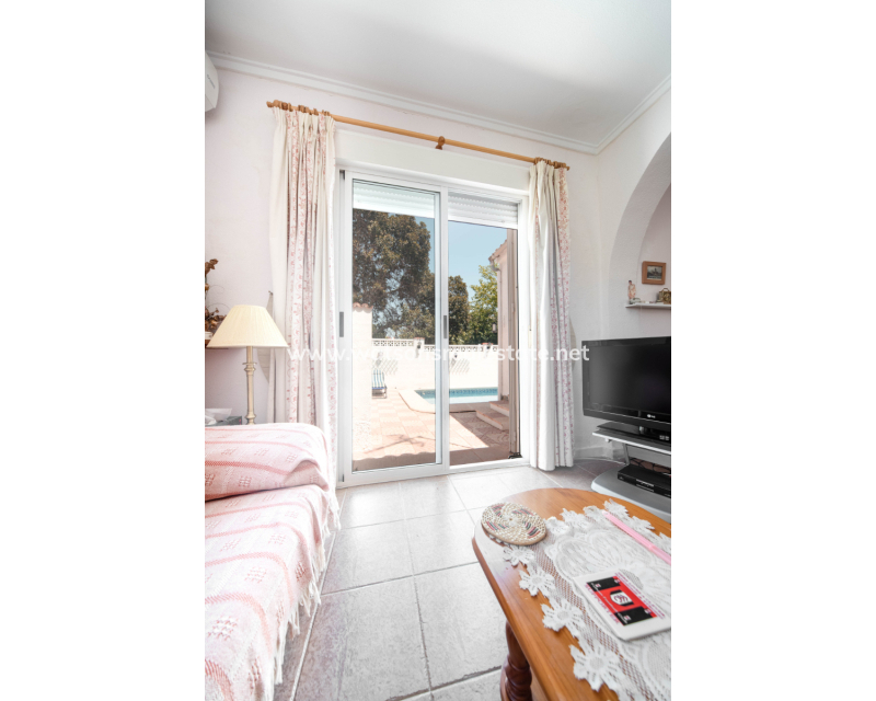 Resale - Detached - Urb. La Marina