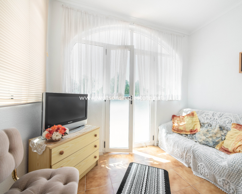 Resale - Detached - Urb. La Marina