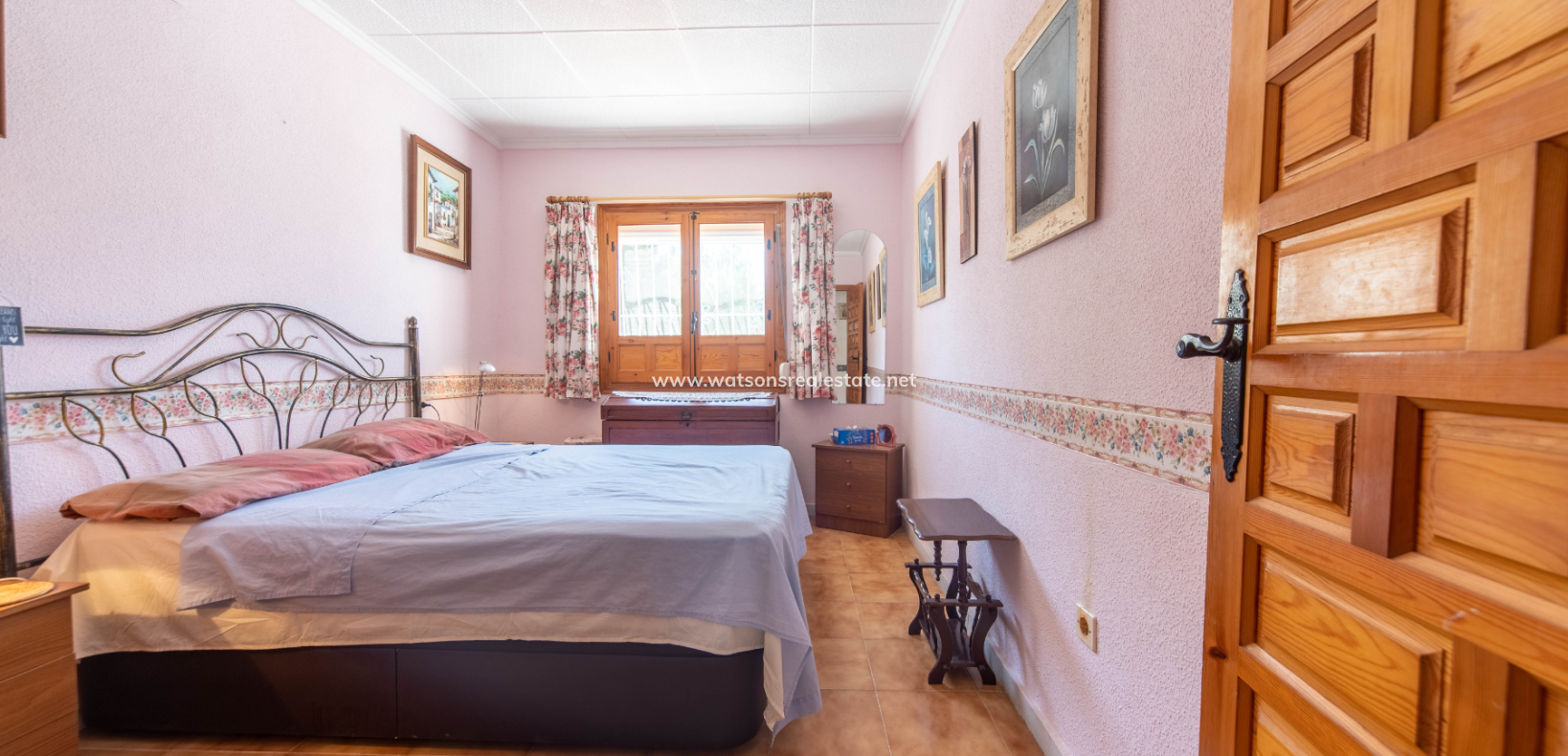Resale - Detached - Urb. La Marina