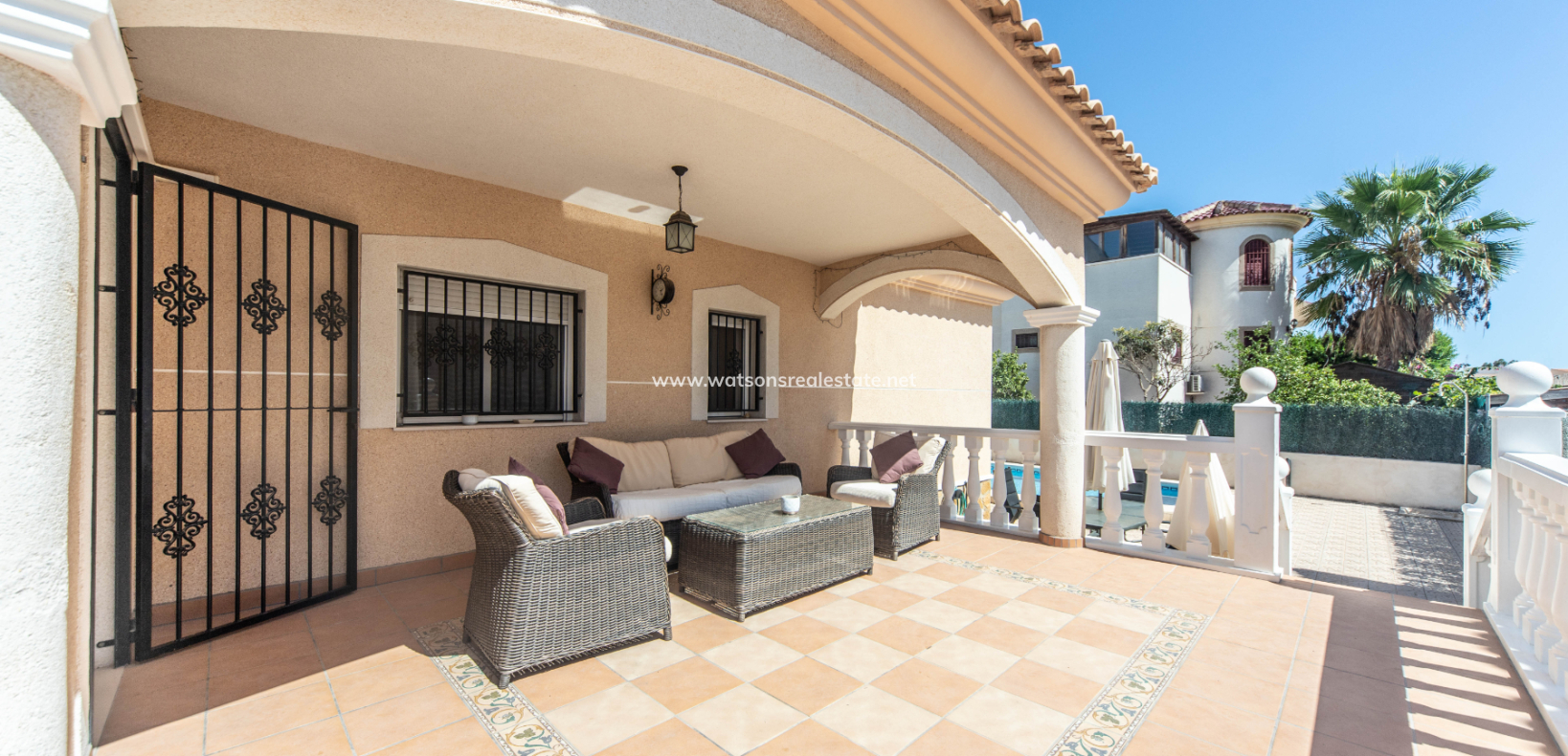 Resale - Detached - Urb. La Marina