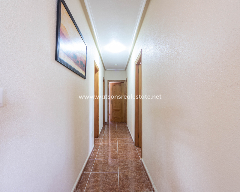 Resale - Detached - Urb. La Marina