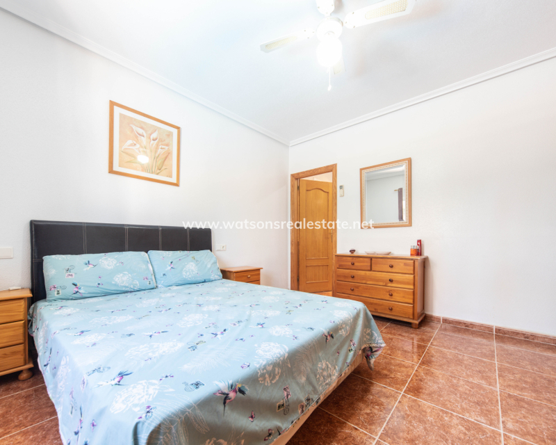 Resale - Detached - Urb. La Marina