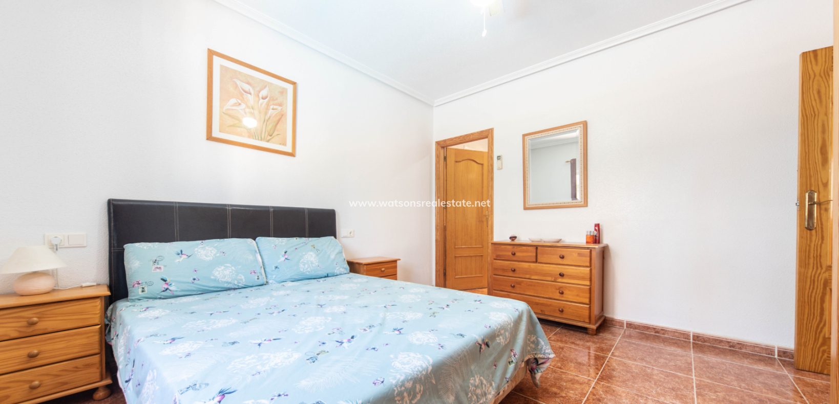 Resale - Detached - Urb. La Marina