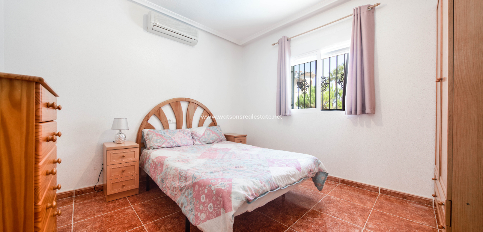 Resale - Detached - Urb. La Marina
