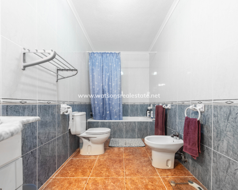 Resale - Detached - Urb. La Marina