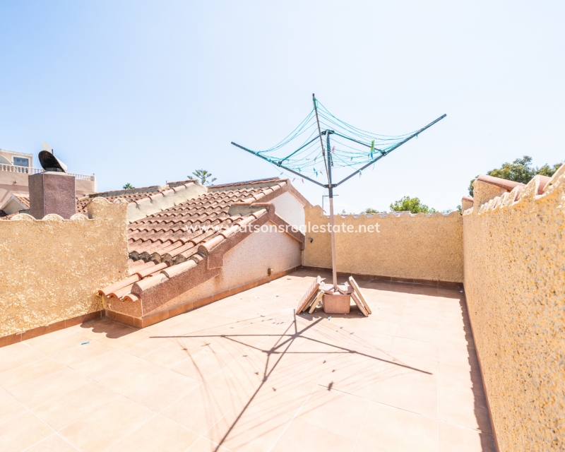 Resale - Detached - Urb. La Marina