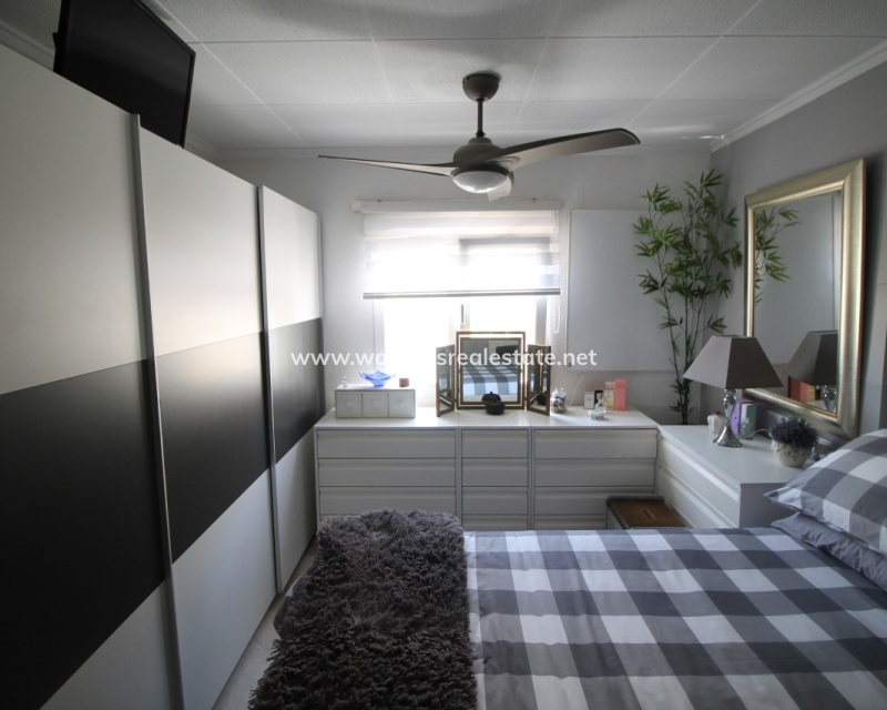 Resale - Detached - Urb. La Marina