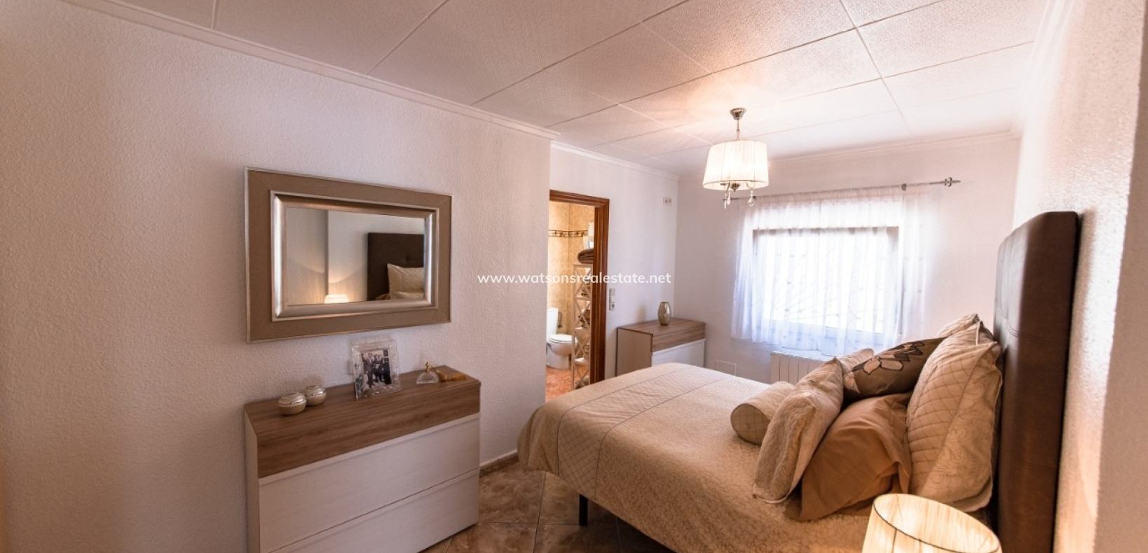 Resale - Detached - Urb. La Marina