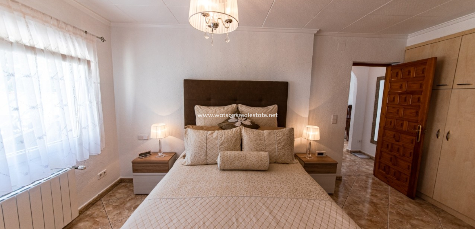 Resale - Detached - Urb. La Marina