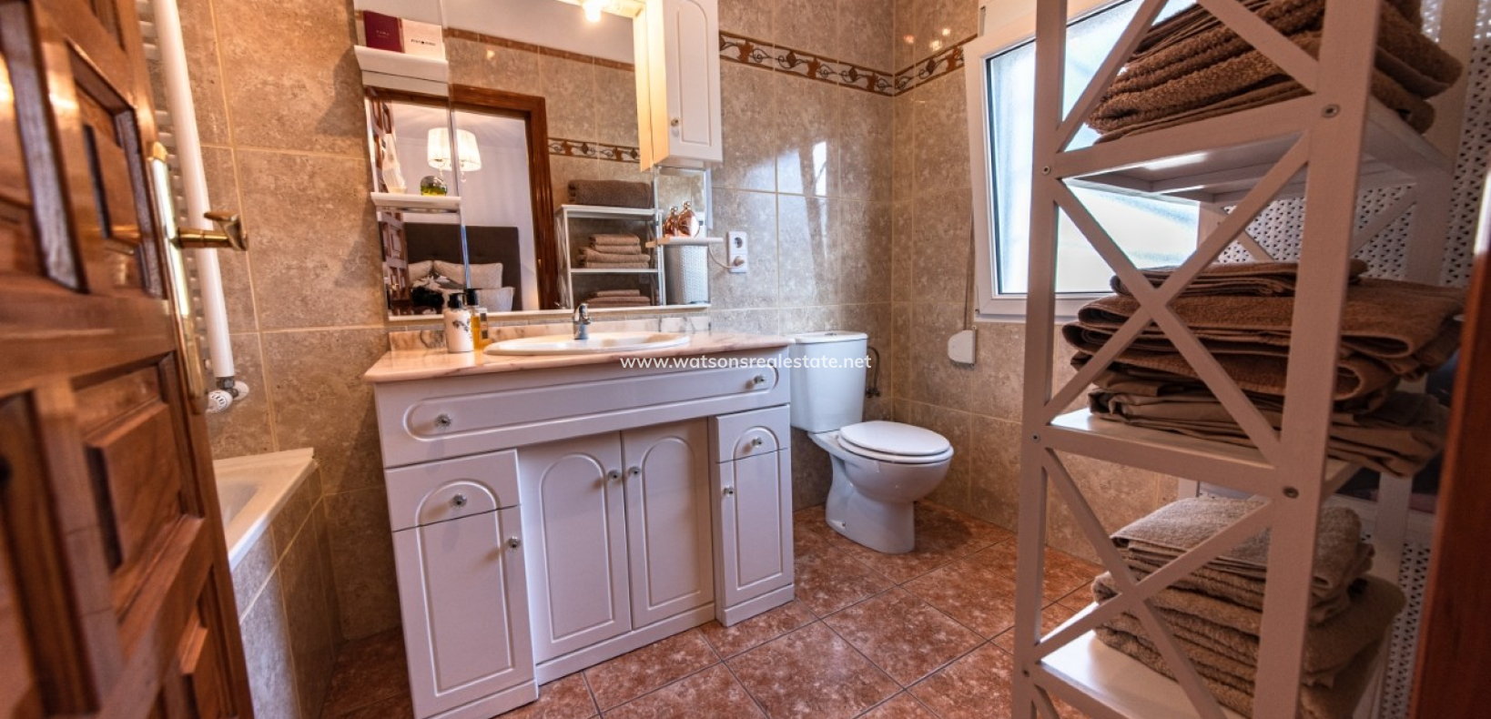 Resale - Detached - Urb. La Marina