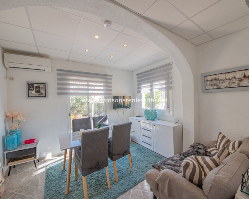 Resale - Detached - Urb. La Marina