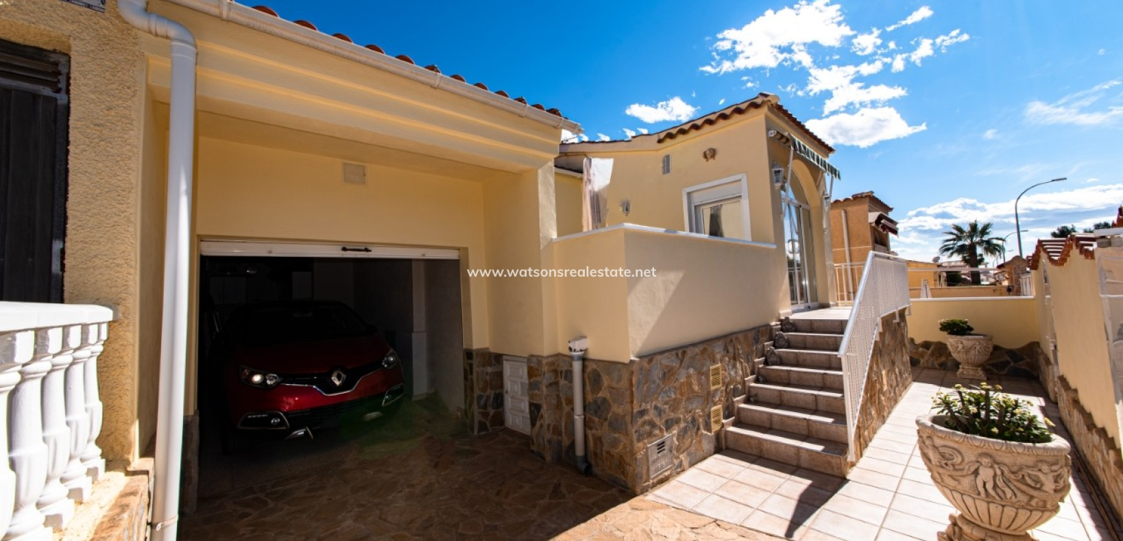 Resale - Detached - Urb. La Marina