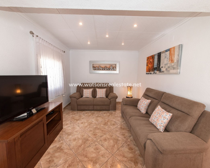Resale - Detached - Urb. La Marina