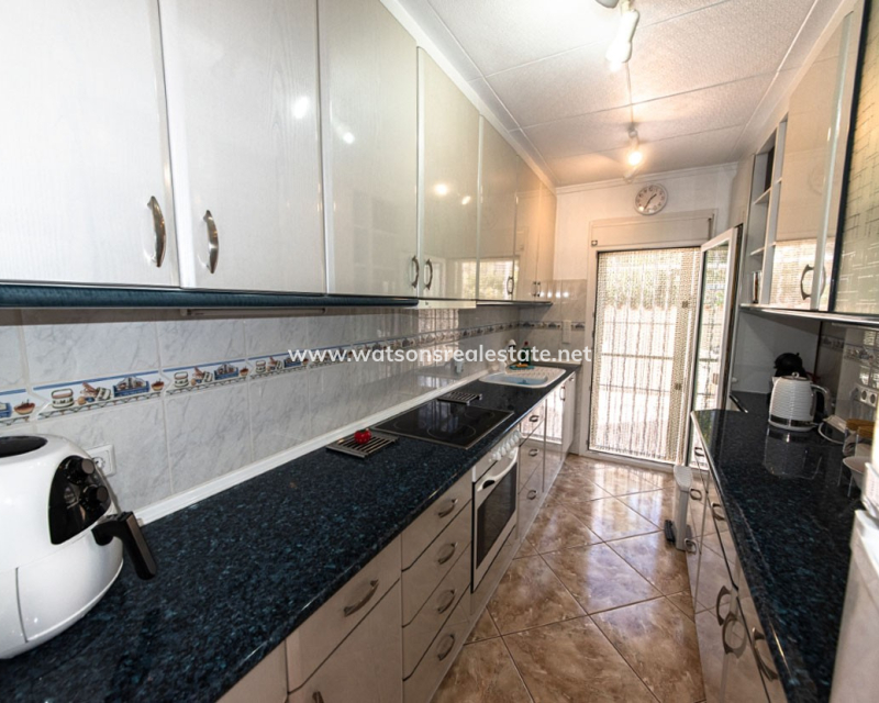 Resale - Detached - Urb. La Marina