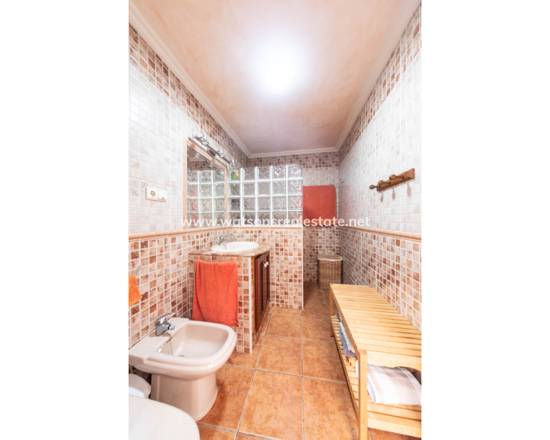 Resale - Detached - Urb. La Marina