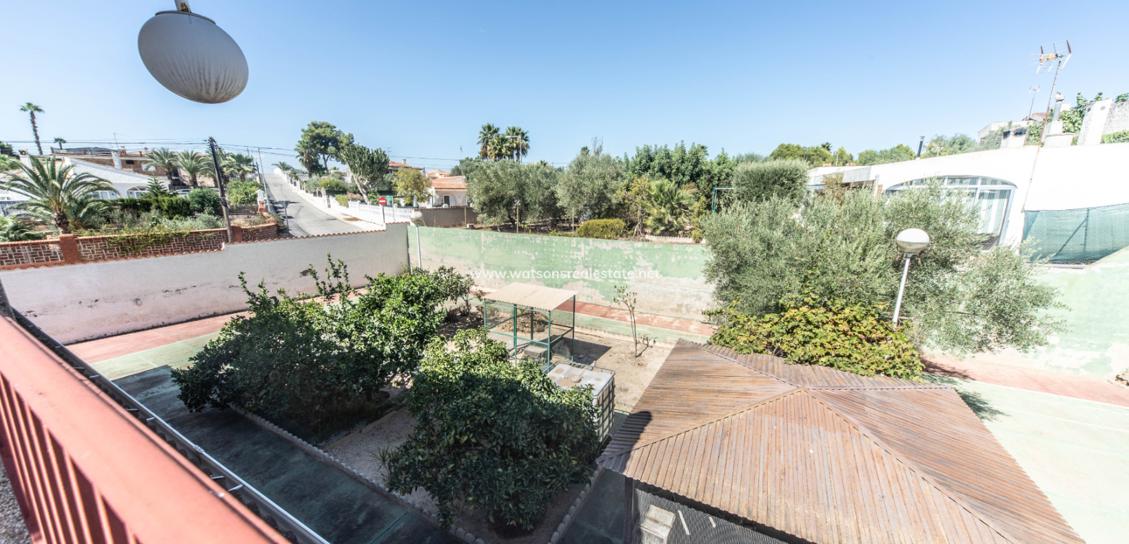 Resale - Detached - Urb. La Marina