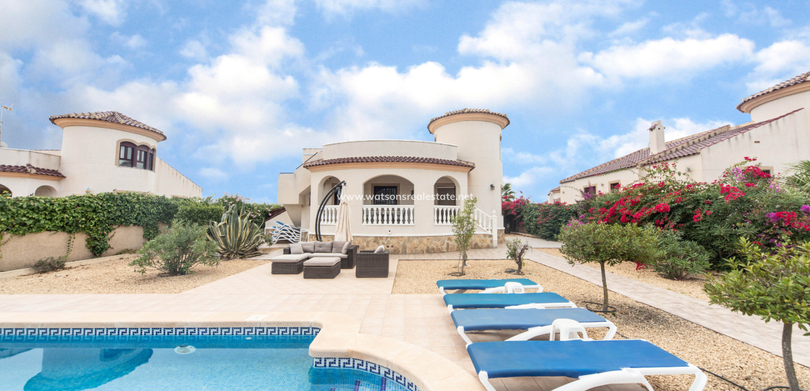 Resale - Detached - Urb. La Marina