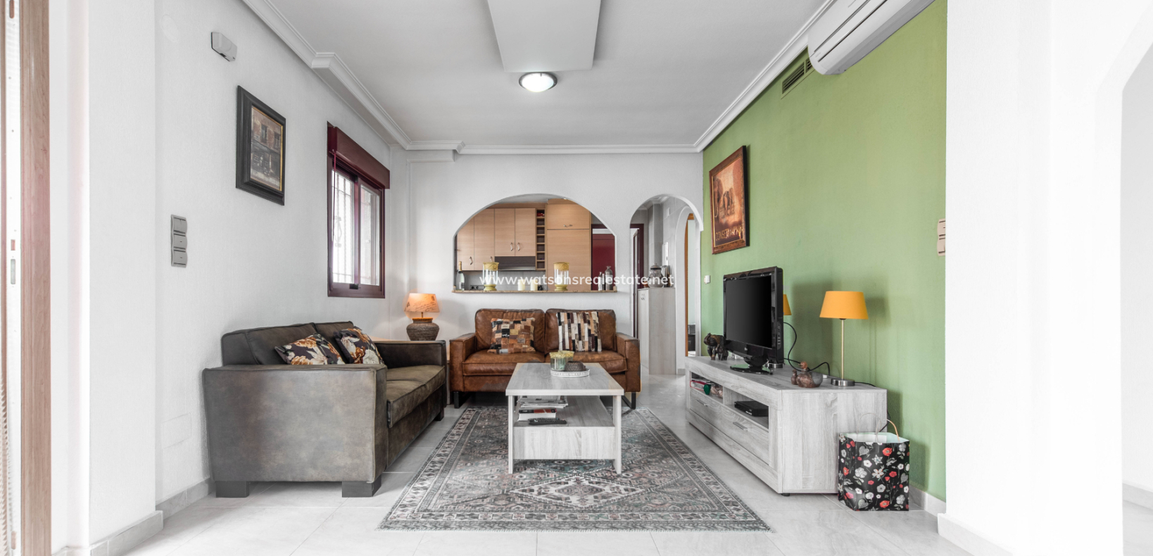 Resale - Detached - Urb. La Marina