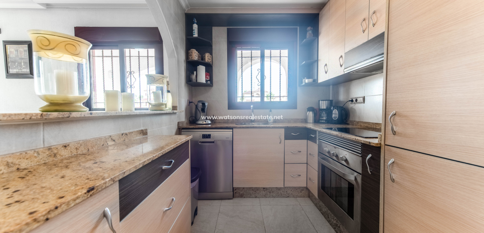 Resale - Detached - Urb. La Marina