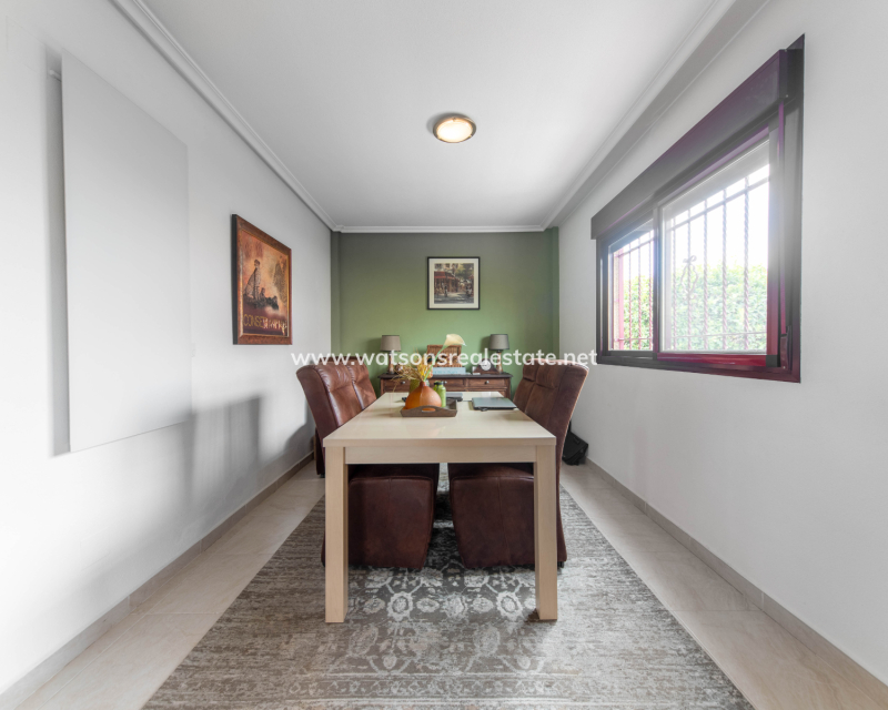 Resale - Detached - Urb. La Marina