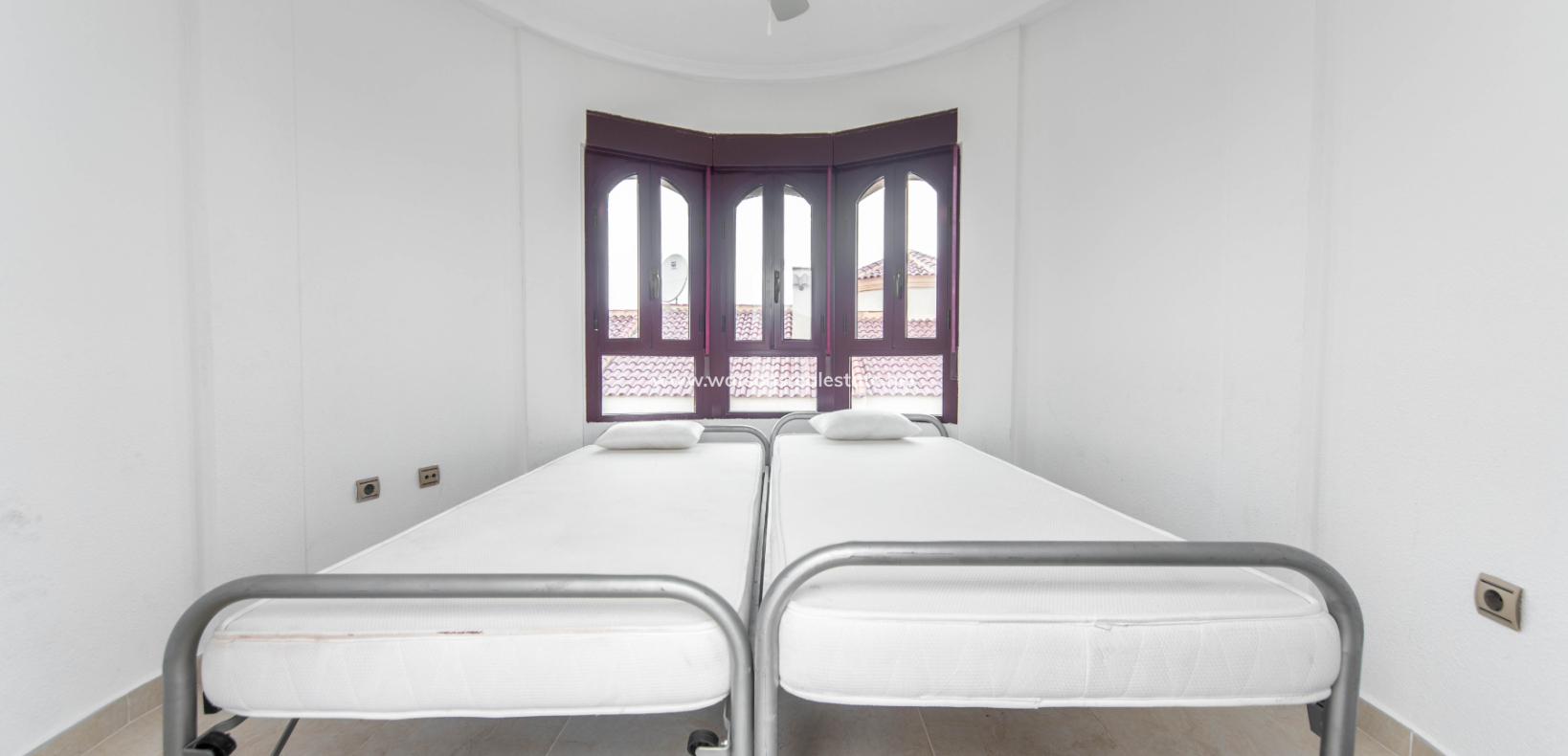 Resale - Detached - Urb. La Marina