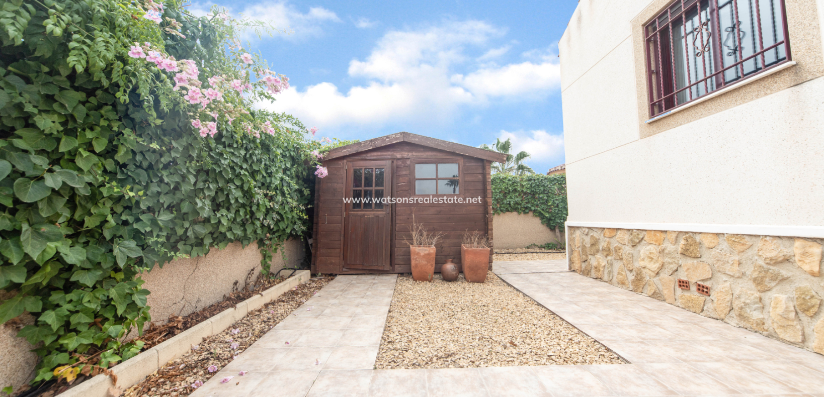 Resale - Detached - Urb. La Marina