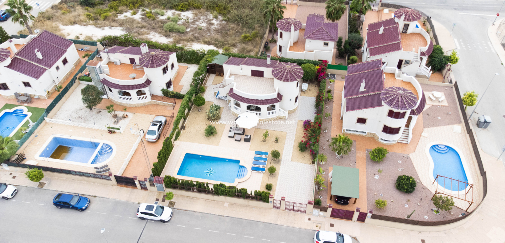 Resale - Detached - Urb. La Marina