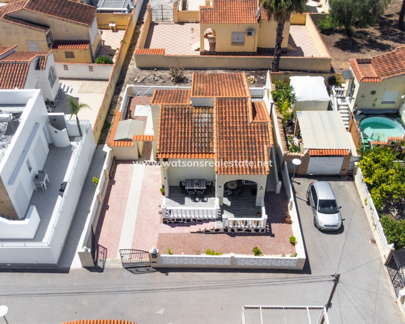 Resale - Detached - Urb. La Marina